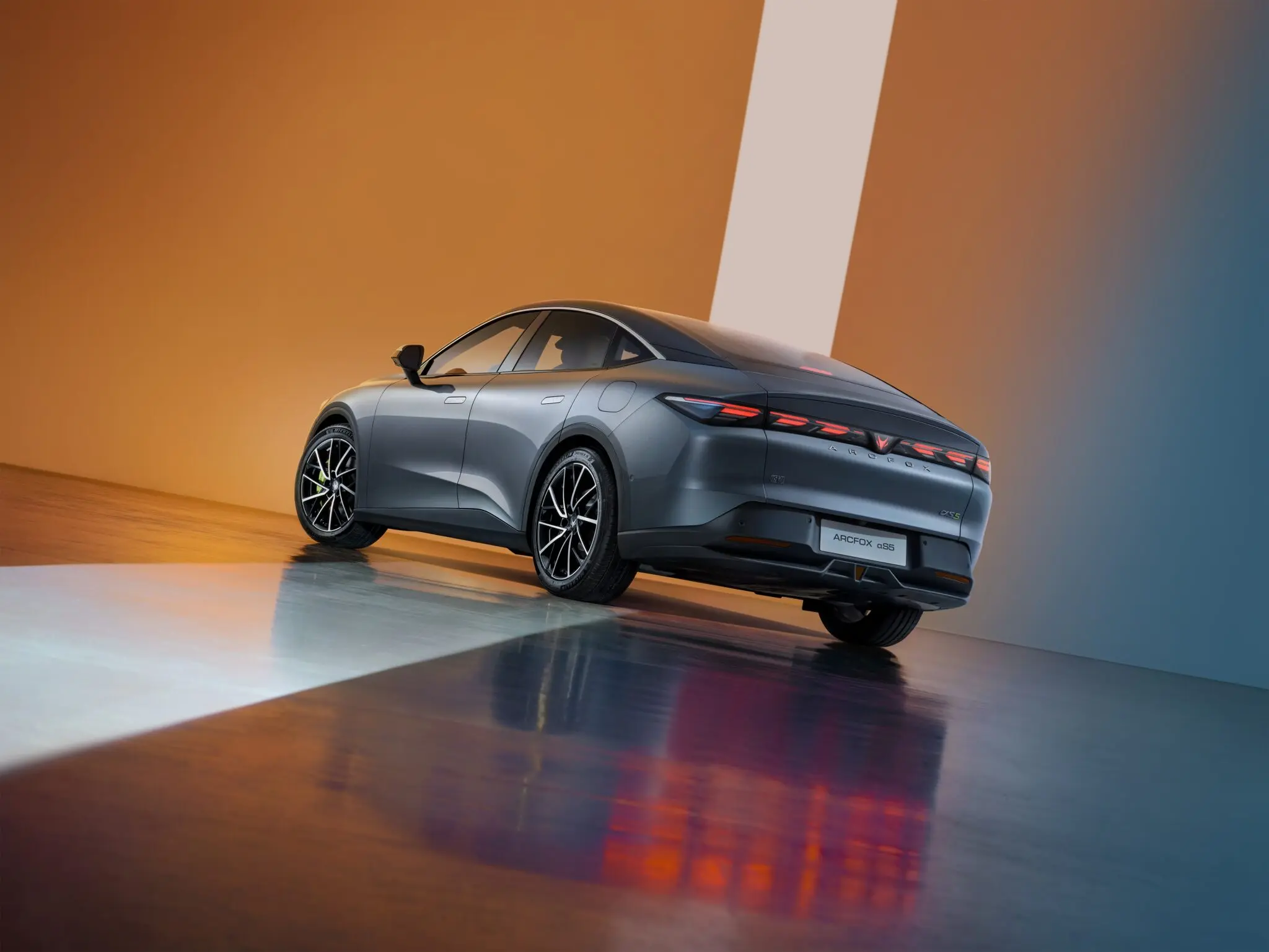 Alpha S5 Heckansicht